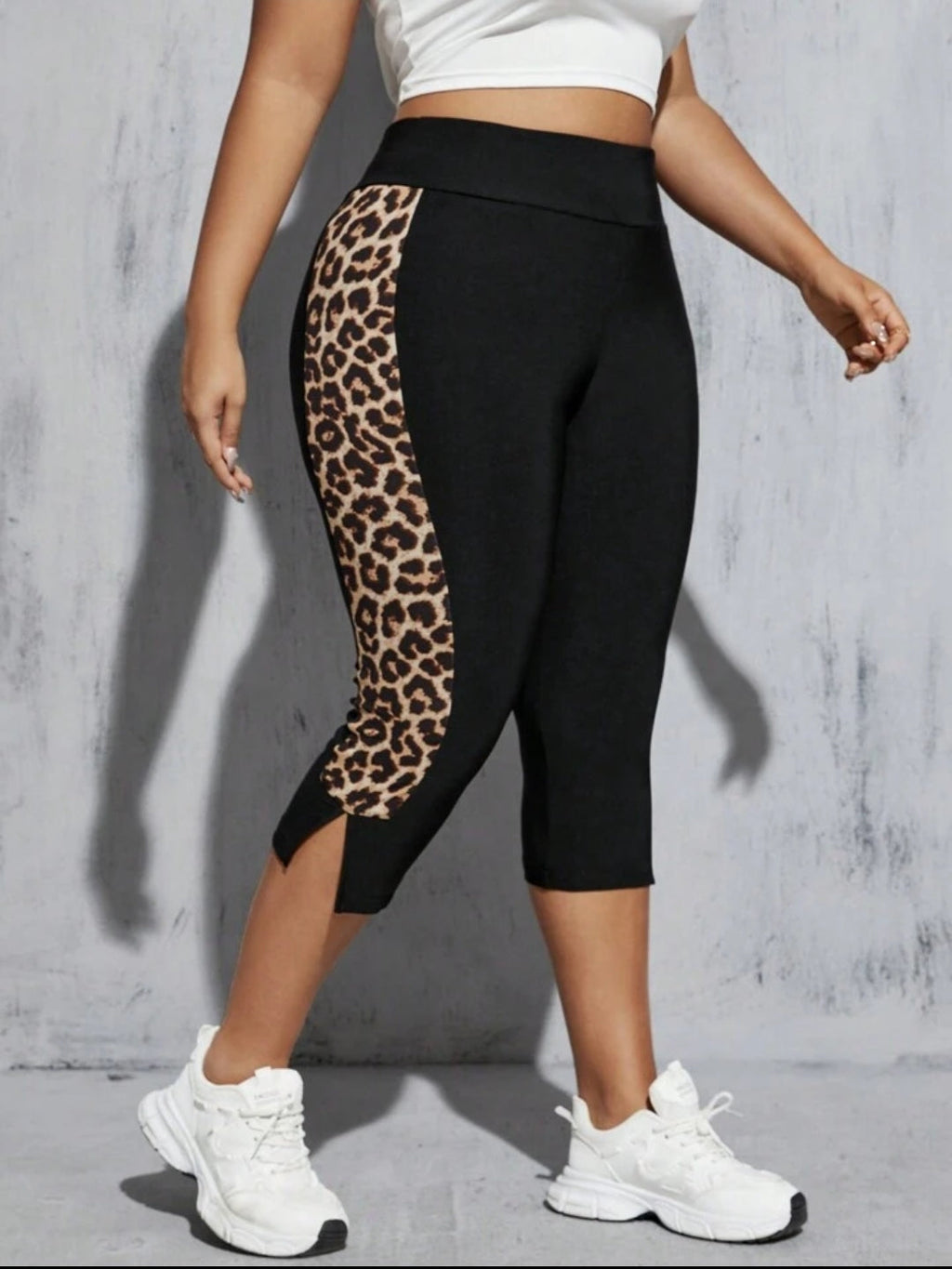 Tiger Print Side Strip Gym Yoga Daily Wear Capri