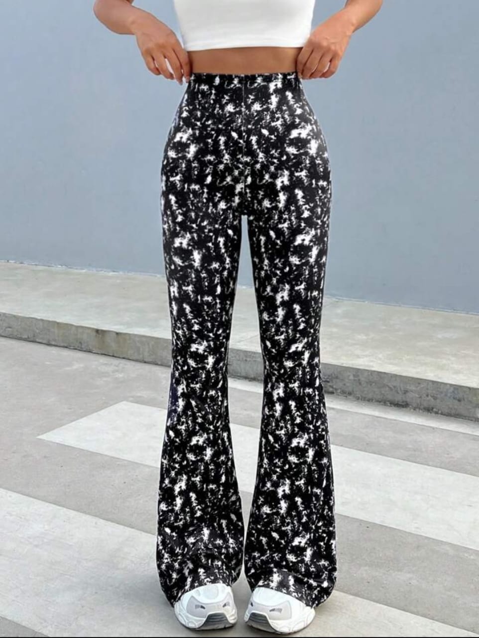 Women's Elegant Slim-Fit Black white Tie-Dye Flared Pants